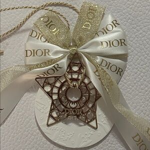 Star Luxurious Gold and Cream Ornament/ Diffuser